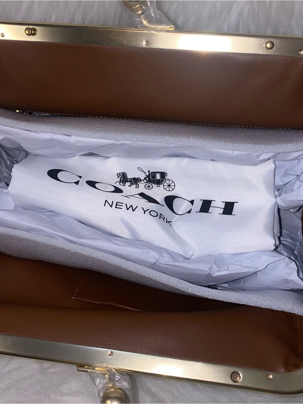 Coach 🤎  Kisslock Frame Bag 27 New with tags 🏷️ - Picture 10 of 16